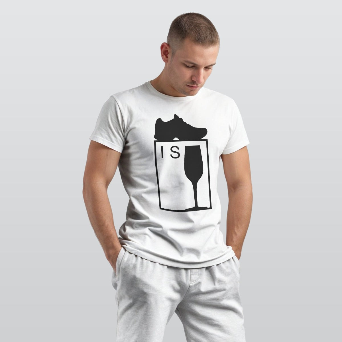 SNEAKER IS GLASS T-SHIRT